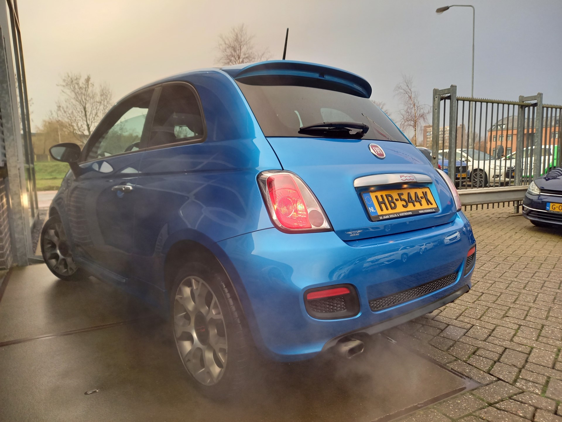 36422819-7.jpg